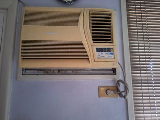 Panasonic 1.5HP window type Aircon