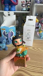 Pop Mart MOLLY Anniversary Statues (Classical Retro Series)
