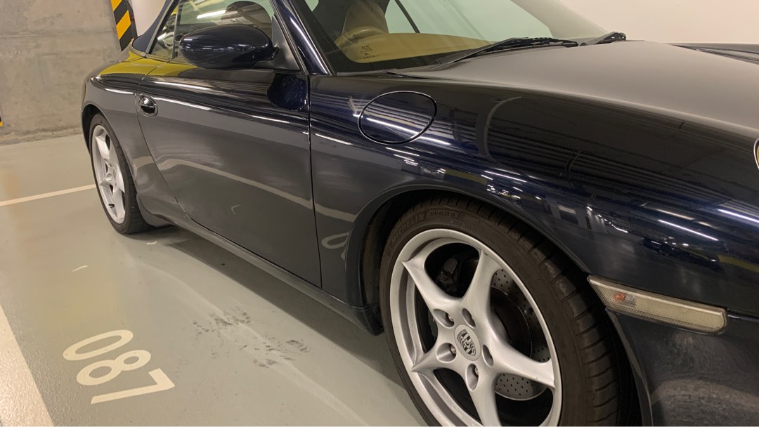 Porsche 911 Carrera 4 Cabriolet Auto62863127588097111