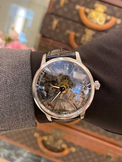 (Category: ) located in . Submitted by redrabbitluxury_singpore (Listing ID 1359753403, Image 1). Description: .