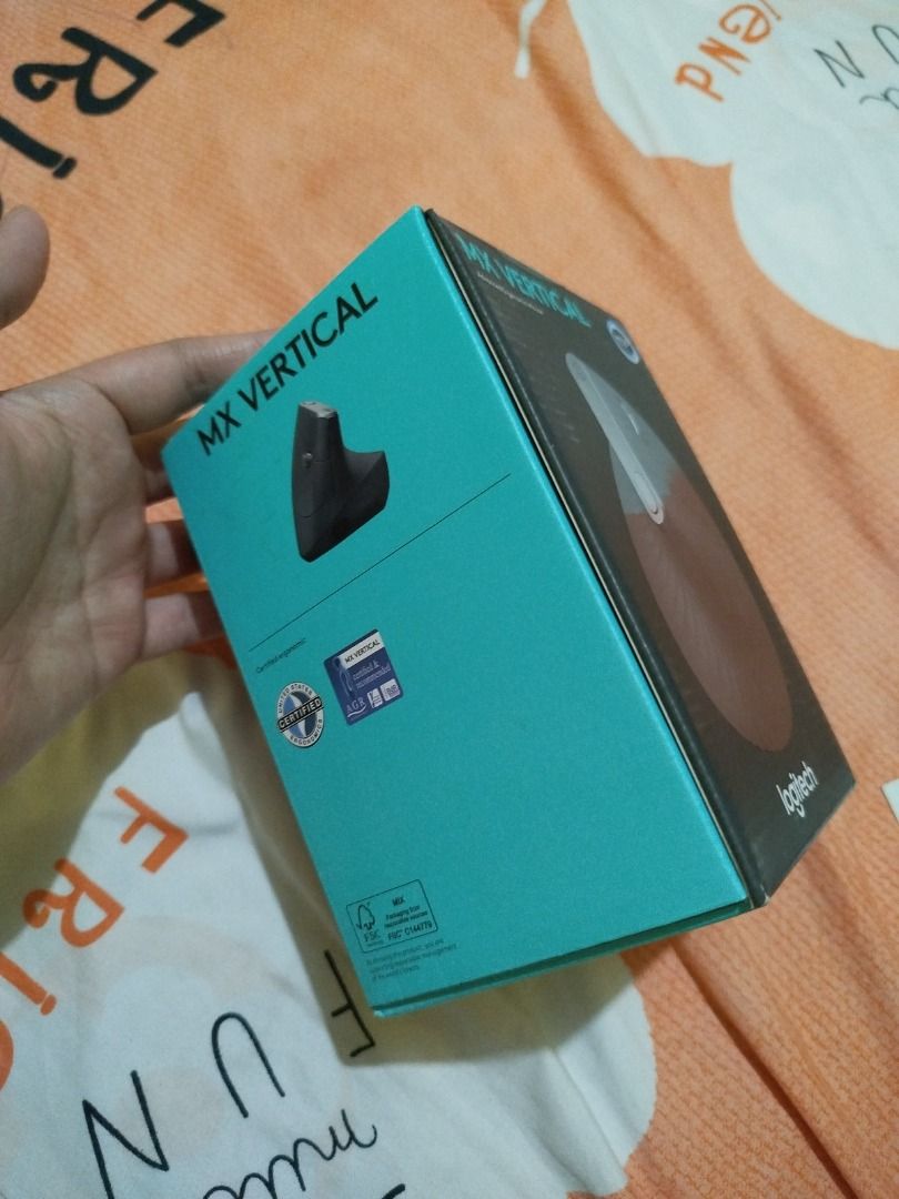 Sealed Logitech MX VERTICAL brand new (latest) (Category: Mouse & Mousepads) located in Quezon City. Submitted by calibre027 (Listing ID 1359663114, Image 3). Description: Sealed Logitech MX VERTICAL brand new (latest) ✔ 100% brand new sealed ✔ under warranty, I can forward the email confirmation from datablitz ✔ SRP is is around 4.8k ✔ meetup - Avire Tower Proj.4, Quezon City / sm north, trinoma upon schedule / meycauayan or marilao bulacan.