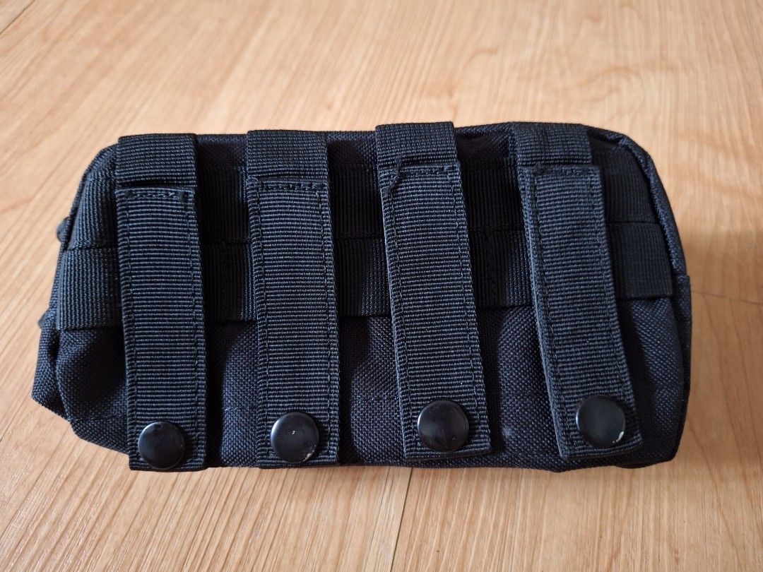 Security items (Category: Other Sports Equipment and Supplies) located in Singapore. Submitted by vicong (Listing ID 1359733464, Image 4). Description: security T shirt M size $8 (Used) , pouch $10 (New) , belt/water bottle pouch $10 each (Used/New) , water bottle holder $2 (New) , arm sleeve white/beige $3 each (New/Used) , collect at tpy north 310199 ..