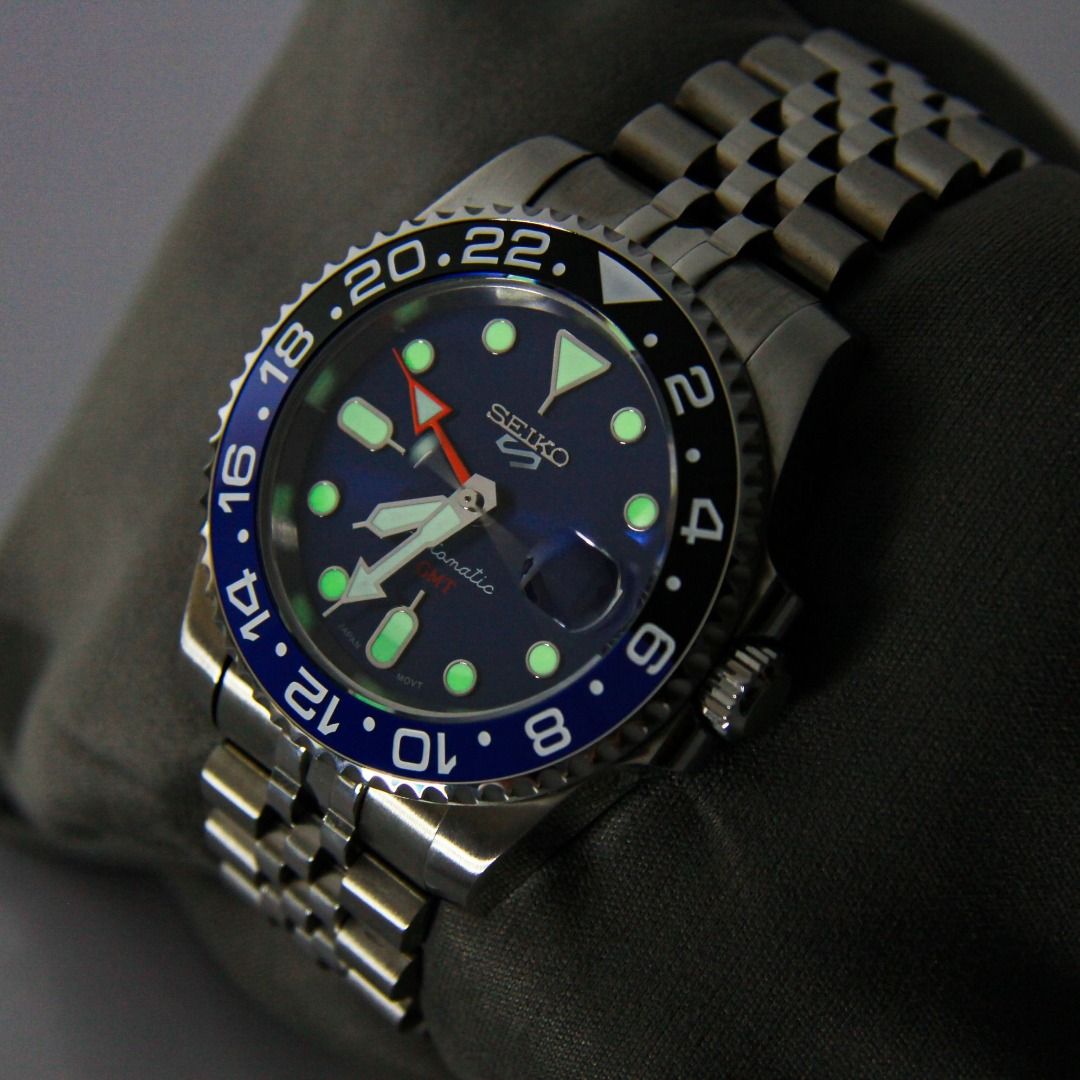 Seiko [mod] GMT-Master II Sub (Batman), Luxury, Watches on Carousell