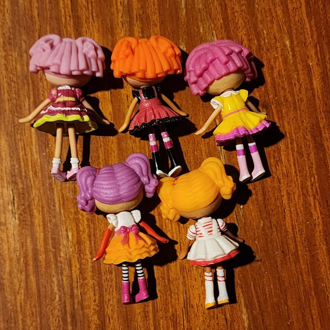 Series 1 - MINI LALALOOPSY SET (Category: Kids Toys) located in Manila. Submitted by RetroRainbowChaser (Listing ID 1359715758, Image 2). Description: This awesome set of Mini Lalaloopsies is from series 1. These dolls were part of the original first release. Jewel Sparkles, Bea Spells A Lot, Spot Splatter Splash, Peanut Big Top, Crumbs Sugar Cookie. The OGs! A must-have for Lalaloopsy collectors! They may have minor flaws and signs if use. Selli