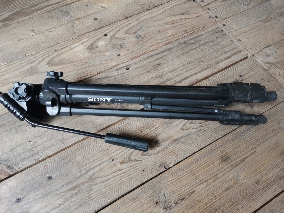 Sony Camera Stand (Category: Tripods & Monopods) located in Caloocan City. Submitted by obr58 (Listing ID 1359680278, Image 1). Description: OEM Sony Camera Stand Can be converted to cell phone stand Heavy duty For professional use Slightly negotiable.