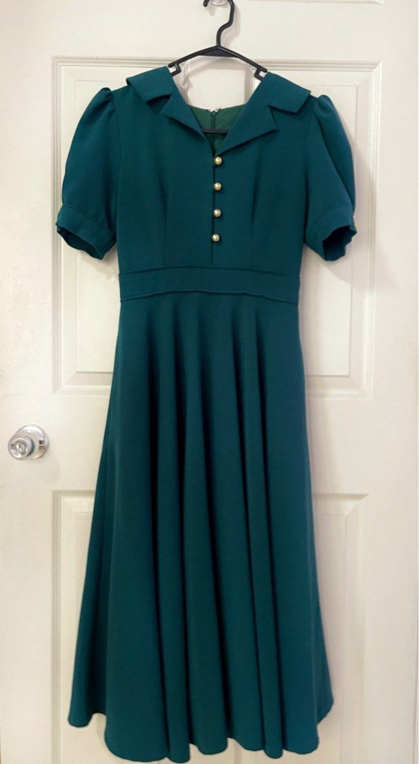 Soon manila elizabella (Category: Dresses) located in Quezon City. Submitted by tomiteepee (Listing ID 1359755865, Image 1). Description: Bust 34-35 Waist 27-28 Length 45.