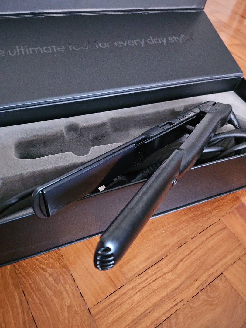 Strv Pro Master (Category: Hair) located in Singapore. Submitted by nsudarso (Listing ID 1359664679, Image 3). Description: Under utilised. Self collection only..