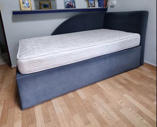 (Category: ) located in . Submitted by jcagl (Listing ID 1359662281, Image 1). Description: .