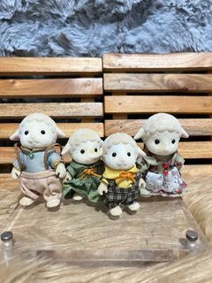 Sylvanian Families-Alpaca