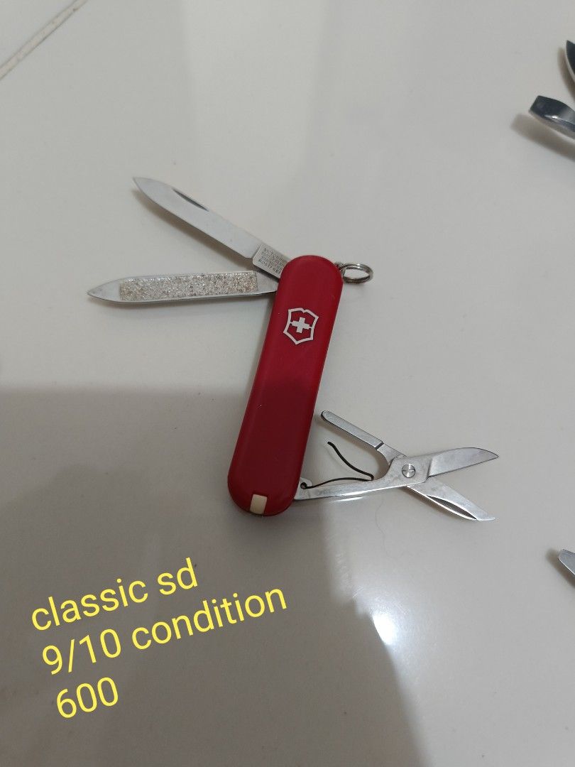 Victorinox swiss knife classic sd (Category: Knives & Chopping Boards) located in Manila. Submitted by goldenking0 (Listing ID 1359768113, Image 1). Description: .
