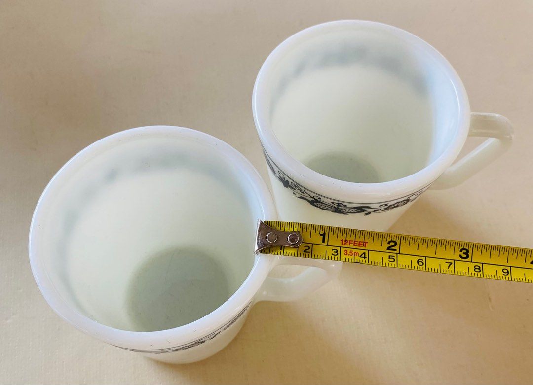 Vintage Pyrex (Category: Coffee & Tea Tableware) located in Manila. Submitted by clarisasan19348 (Listing ID 1359703151, Image 3). Description: 2pcs mug fr UK.