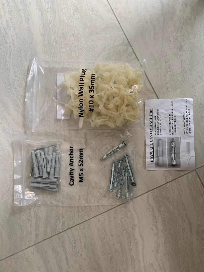 Wall plug (Category: Home Improvement Tools & Accessories) located in Singapore. Submitted by Aronite (Listing ID 1359784036, Image 1). Description: Brand new as brought extra. .