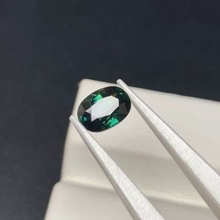 💐1.35卡 天然 藍綠偏綠色調 藍寶石 橢圓形 裸石  
💐1.35ct Natural Green Blue Sapphire Oval Gemstone64192575851649110