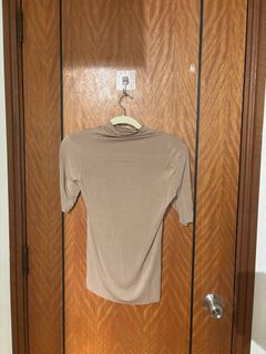 (Category: ) located in . Submitted by fleamarketonlinee (Listing ID 1359998771, Image 1). Description: .