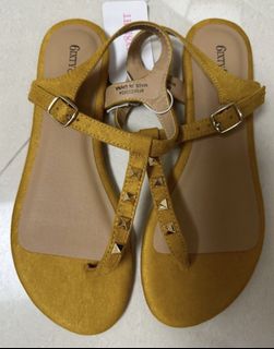 New 6ixty8ight Women's Sandals Size 3963015193219331110
