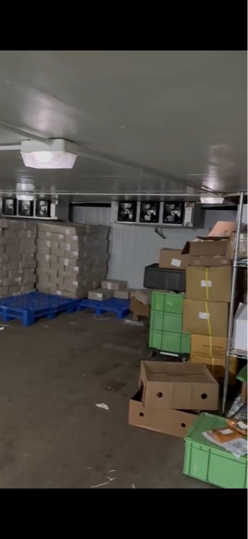 平過銀行估價🙈 💸  Below Bank valuation‼️【業主自讓盤】免佣👍🏻 2️⃣2️⃣4️⃣2️⃣尺內連1500尺超大雪房  高層 / 樓齡：51 Special low temperature freeze  room❄️64086512593666112