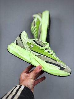 (Category: ) located in . Submitted by awesome_sneakers (Listing ID 1359889569, Image 1). Description: .