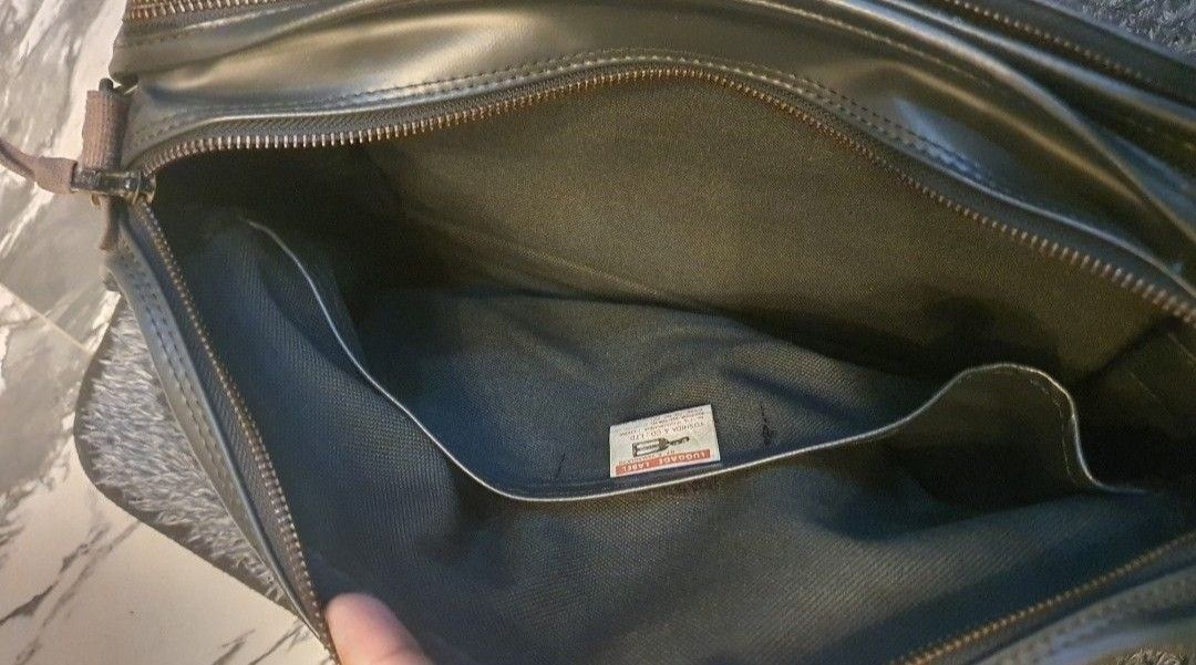 Authentic luggage label japan sling (Category: Luxury Bags & Wallets) located in Cavite. Submitted by ohmie23 (Listing ID 1359984460, Image 3). Description: Authentic luggage label japan sling.