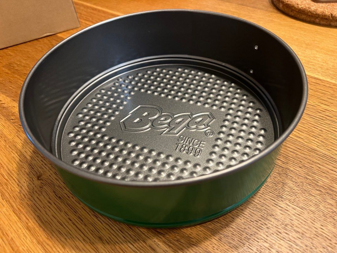 Baking Tin Detachable 8” non stick