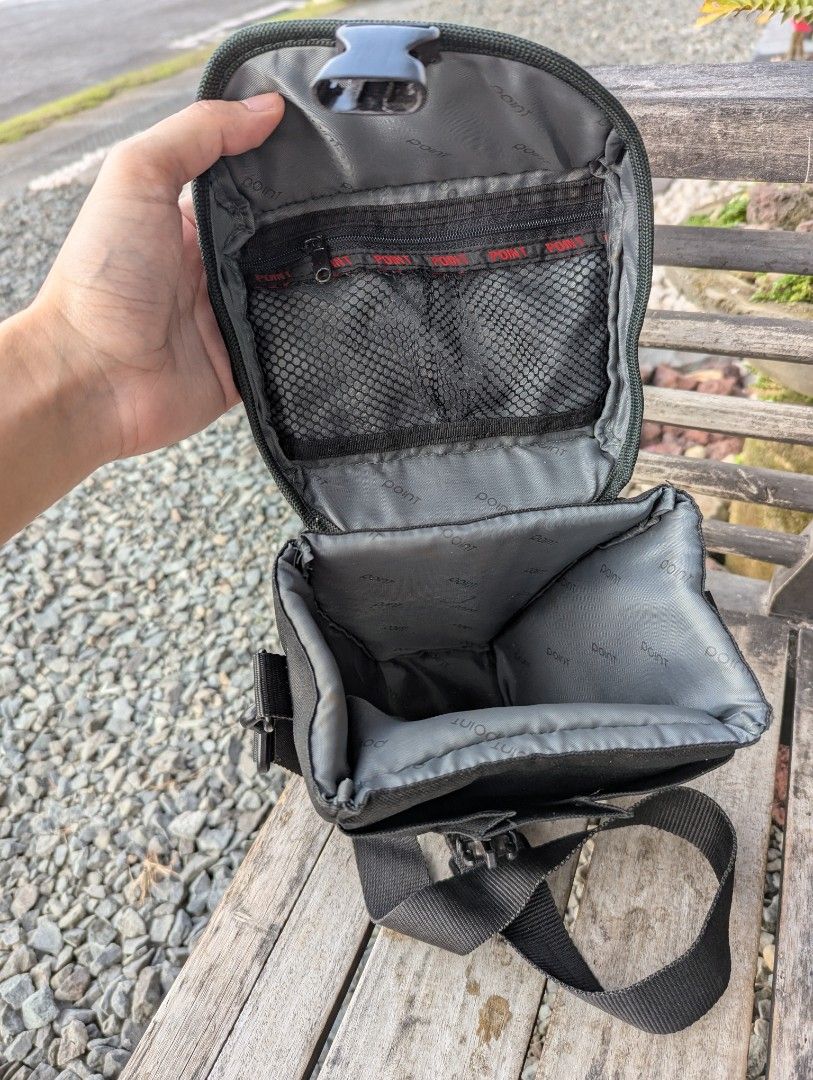 Black Camera Bag (Category: Camera Bags & Carriers) located in Binan City. Submitted by cgarsells (Listing ID 1359935914, Image 2). Description: Black padded camera bag Lightly used - no visible flaws Can fit APS-C camera with lens, accessories, and extra batteries Shipping to be shouldered by buyer Meetups in BGC, Makati, or in Sta Rosa Laguna MOP - BPI, BDO, SBC, GCash, Maya, SeaBank.