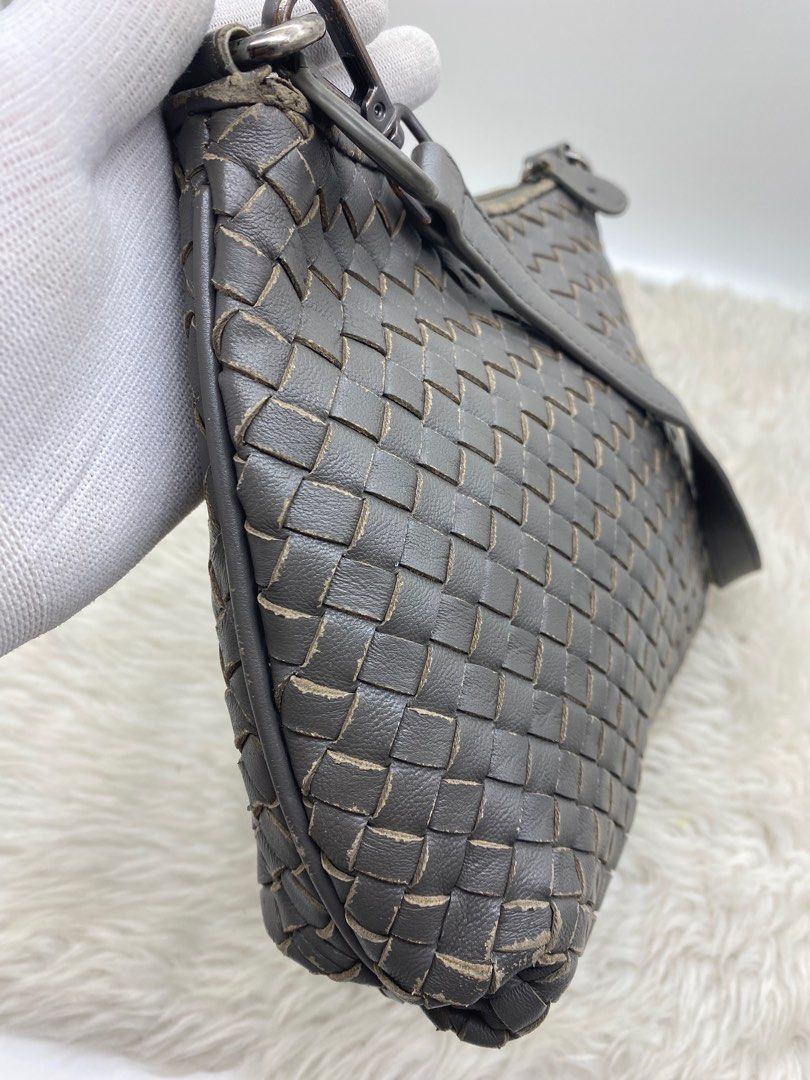 Bottega venetta kili bağ (Category: Luxury Bags & Wallets) located in Bacolod City. Submitted by chuchaystuffs (Listing ID 1359935384, Image 3). Description: Ganda pa this self with see pics kili bag .