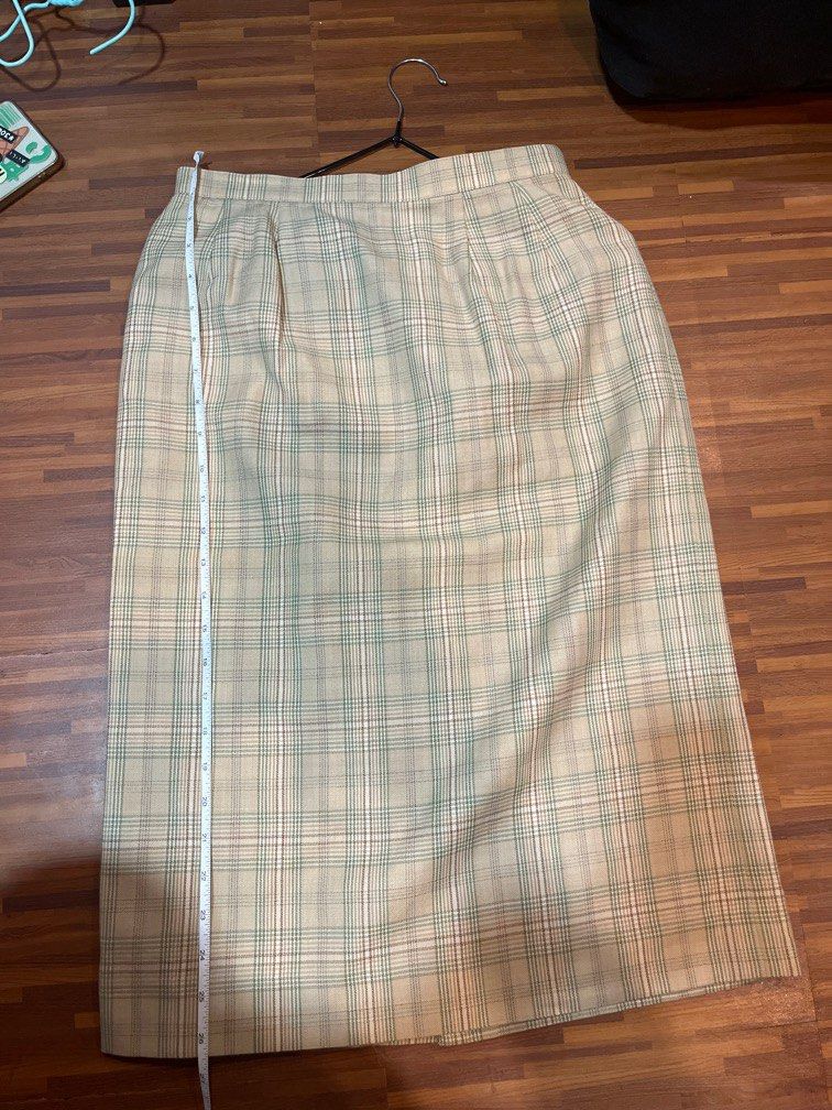 Burberrys Plaid Skirt Authentic (Category: Luxury Apparel) located in Plaridel. Submitted by rarefindlux (Listing ID 1359958516, Image 2). Description: Size Waist: 26inc Length- 26.5in.
