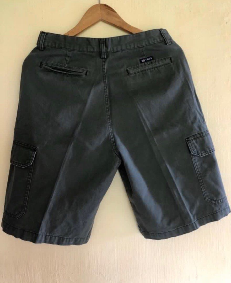 CHAPS Cargo Shirts Size 30 (Category: Shorts) located in Calapan. Submitted by shakalak (Listing ID 1359888636, Image 2). Description: From🇬🇧 B,box Excellent condition 15x21.