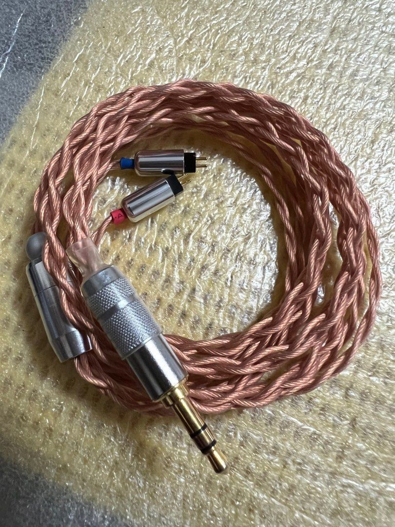 Copper Cable (Category: Portable Audio Accessories) located in Singapore. Submitted by ahtohz (Listing ID 1360016484, Image 1). Description: Price to sell Copper Cable 2pin 3.5mm.