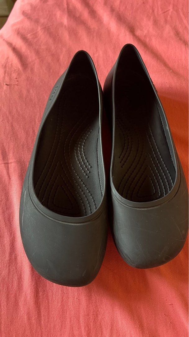 Crocs Brooklyn Flat (Category: Flats & Sandals) located in Taguig. Submitted by declutter67 (Listing ID 1359890090, Image 2). Description: - got it from Megamall (3,245) Lalamove only.