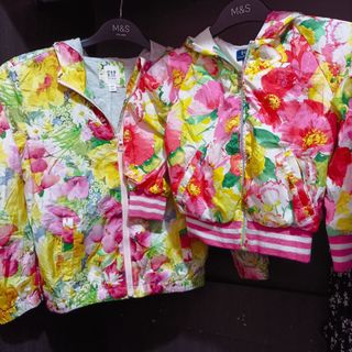 (Kategori: ) berada di . Dikirim oleh wulan9962 (ID iklan 1359886529, Gambar 1). Deskripsi: .