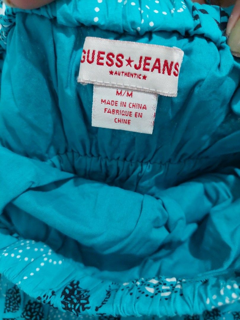 Guess Tube Dress (Category: Dresses) located in Muntinlupa City. Submitted by mildz9 (Listing ID 1360011738, Image 2). Description: Tube Dress. This is medium size but can also fit to small frames. Nice in Actual. Used 2-3x lang. RFS: Decluttering.. Lots of dresses na kasi..also lumobo na rin mukhang matatagalan pa bago bumalik sa dati kong katawan😅.