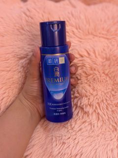 (Category: ) located in . Submitted by mariedeclutterz (Listing ID 1359948226, Image 1). Description: .