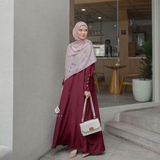 (Kategori: ) berada di . Dikirim oleh deeenewpreloved (ID iklan 1359972600, Gambar 1). Deskripsi: .