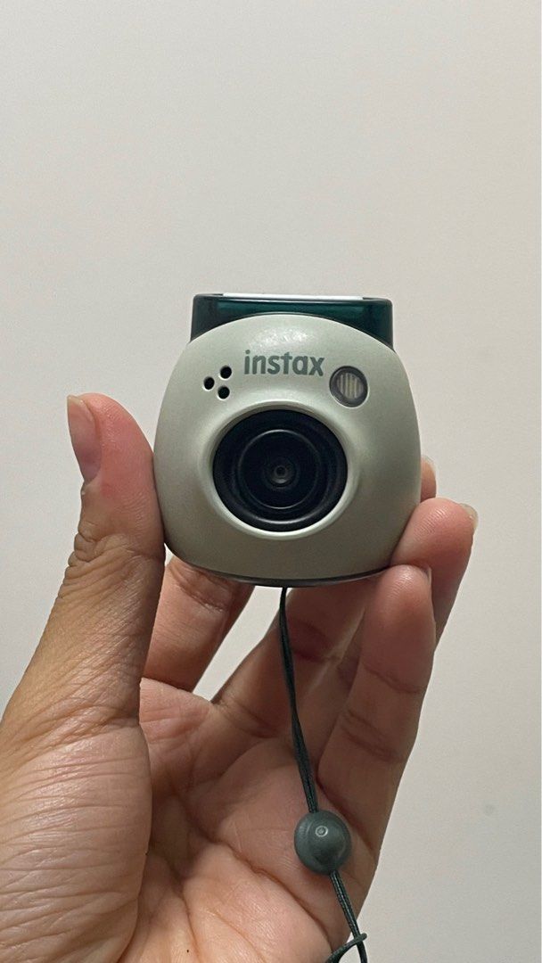 Instax Pal (Category: Cameras) located in Quezon City. Submitted by _sugarandspice (Listing ID 1359938602, Image 2). Description: No issues. Full package included. -Instax pal camera -viewfinder -charger -manual and warranty card.
