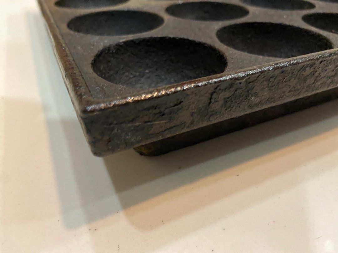 Japan Cast iron takoyaki pan (Category: Fryers) located in San Juan City. Submitted by steve.steve4 (Listing ID 1359856678, Image 2). Description: Item Description: This is a cast iron takoyaki pan, a specialized cooking tool used to make takoyaki (Japanese octopus balls) or other spherical snacks. Specifications: • Material: Cast iron (excellent heat retention and even cooking) • Number of Molds: 20 round molds • Mold Size: Each cavity is typica