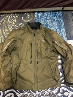 （分類：）位於 。 由 matt_02 提交（商品編號 1359977008，圖片 1）。簡介： 。