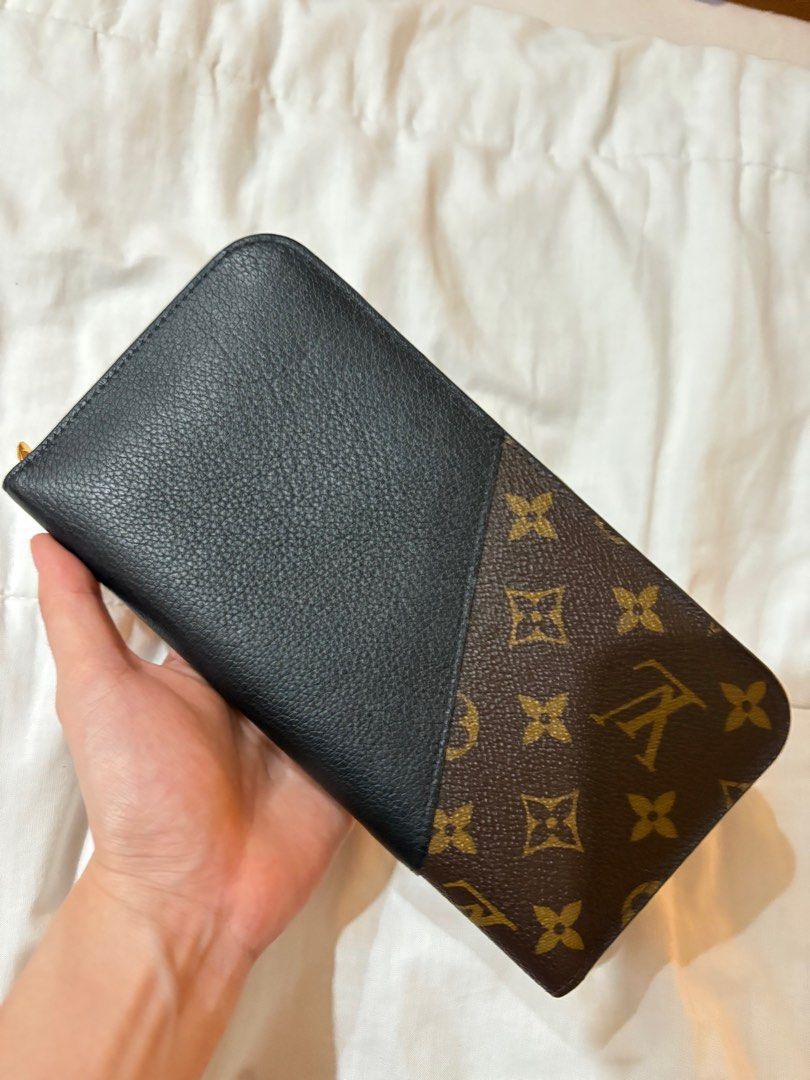 Louis Vuitton Kimono Wallet (Category: Luxury Bags & Wallets) located in Quezon City. Submitted by jdsdeclutters (Listing ID 1360000623, Image 3). Description: - Bought in Thailand around 2017 - Good as new - With box and dust bag - Slightly negotiable within a reasonable range - Perfect gift! - Size is perfect for medium-big bags.