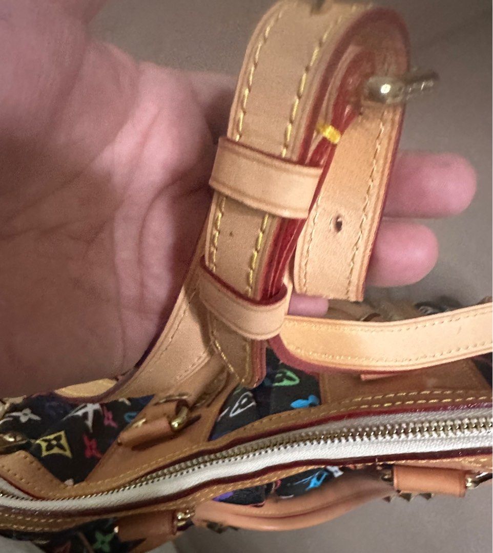 LV doctors bag (Category: Luxury Bags & Wallets) located in Quezon City. Submitted by clariches (Listing ID 1359936072, Image 3). Description: LV Monogram Multi color.