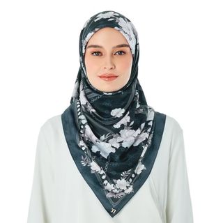 (Category: ) located in . Submitted by nurfaezee (Listing ID 1359874079, Image 1). Description: .