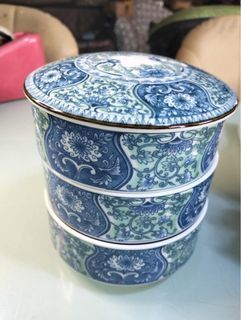 Organized bowl with topLid