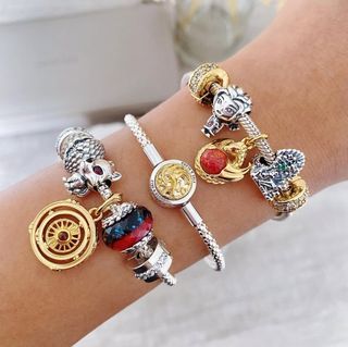 PANDORA GAME OF THRONES  CHARM - 999 EACH / BRACELET-2400