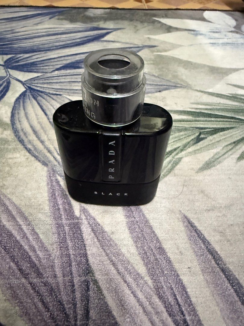 Partial EDP (Category: Fragrance & Deodorants) located in Kuantan. Submitted by jat_owner (Listing ID 1359990681, Image 3). Description: Used frag to let go Boss bottled oud- RM280 Prada black- RM280 JPG le male-RM100 Merc sign-RM100 Take all-RM600.