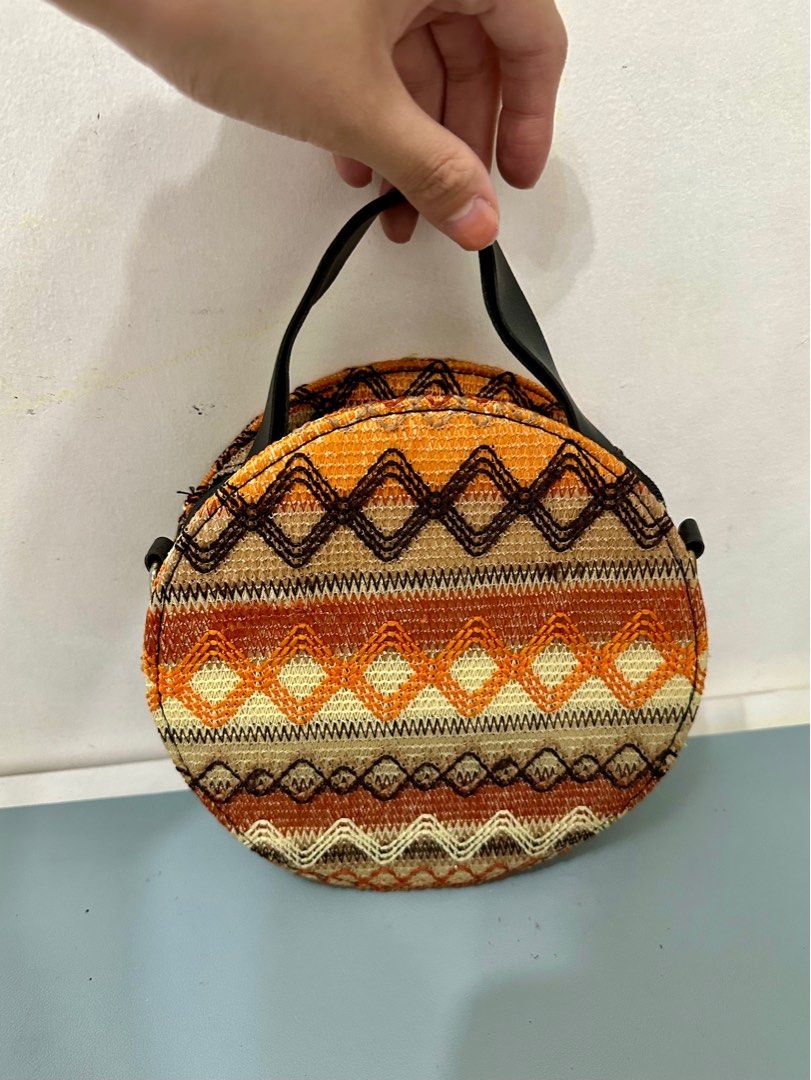 Pre-loved Boho Round Bag (Category: Beach Bags) located in Quezon City. Submitted by trishystuff (Listing ID 1359932831, Image 2). Description: Disclaimer: - Color might be slightly different from actual due to camera/screen settings. - Please see photos for flaws. Mode of payment: Bank transfer or Gcash Note: Shipping via Grab or Lalamove ONLY. Fee care of buyer..