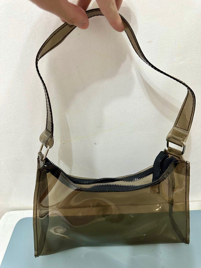 Pre-loved Shein Black Transparent Bag (Category: Purses & Pouches) located in Quezon City. Submitted by trishystuff (Listing ID 1359935452, Image 1). Description: Disclaimer: - Color might be slightly different from actual due to camera/screen settings. Mode of payment: Bank transfer or Gcash Note: Shipping via Grab or Lalamove ONLY. Fee care of buyer. .