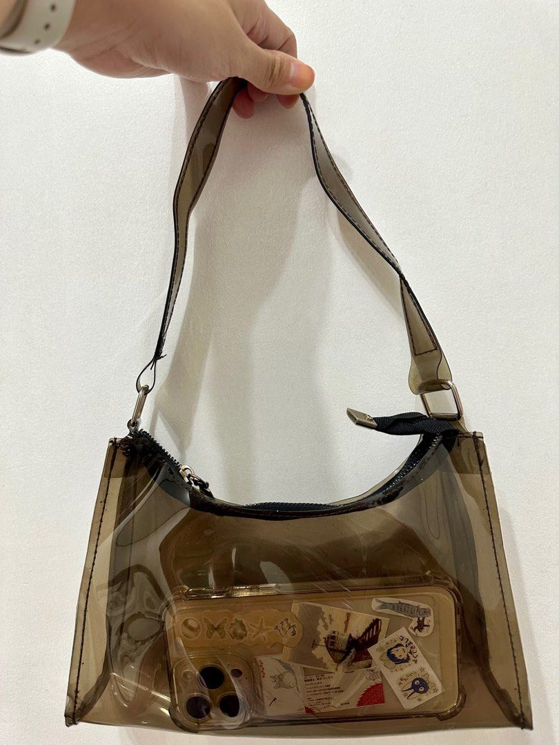 Pre-loved Shein Black Transparent Bag (Category: Purses & Pouches) located in Quezon City. Submitted by trishystuff (Listing ID 1359935452, Image 2). Description: Disclaimer: - Color might be slightly different from actual due to camera/screen settings. Mode of payment: Bank transfer or Gcash Note: Shipping via Grab or Lalamove ONLY. Fee care of buyer. .