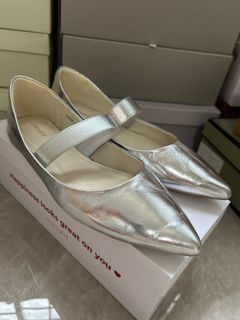 (Category: ) located in . Submitted by wendytan77 (Listing ID 1359906051, Image 1). Description: .