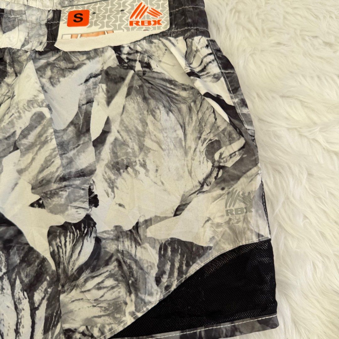 RBX Cycle Lined Shorts / Running / Sports (Category: Activewear) located in Davao. Submitted by gcollection (Listing ID 1359978249, Image 2). Description: RBX Cycle Lined Shorts / Running / Sports Size: Small ( Waist: 30” - 32”) / Length” 10.5”) Condition: Brand New Color Rate: 10/10 No Issues.
