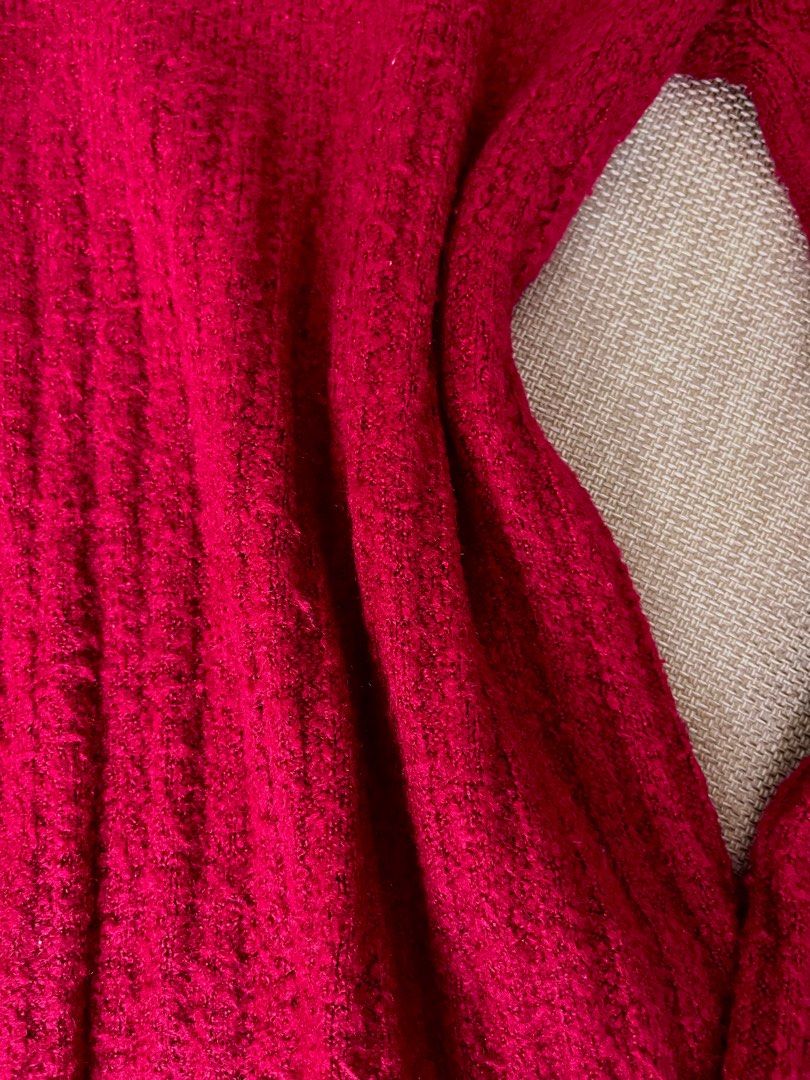 Red/maroon knitted sweater (Category: Longsleeves) located in Pasay City. Submitted by robinesbin (Listing ID 1359902675, Image 2). Description: Fits XS-M Comfortable material! Perfect for office siren fits💼.