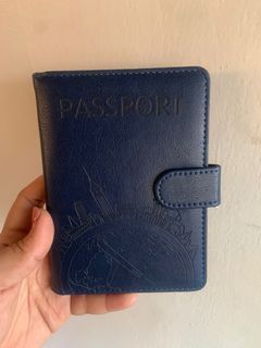 RFID blocking passport holder