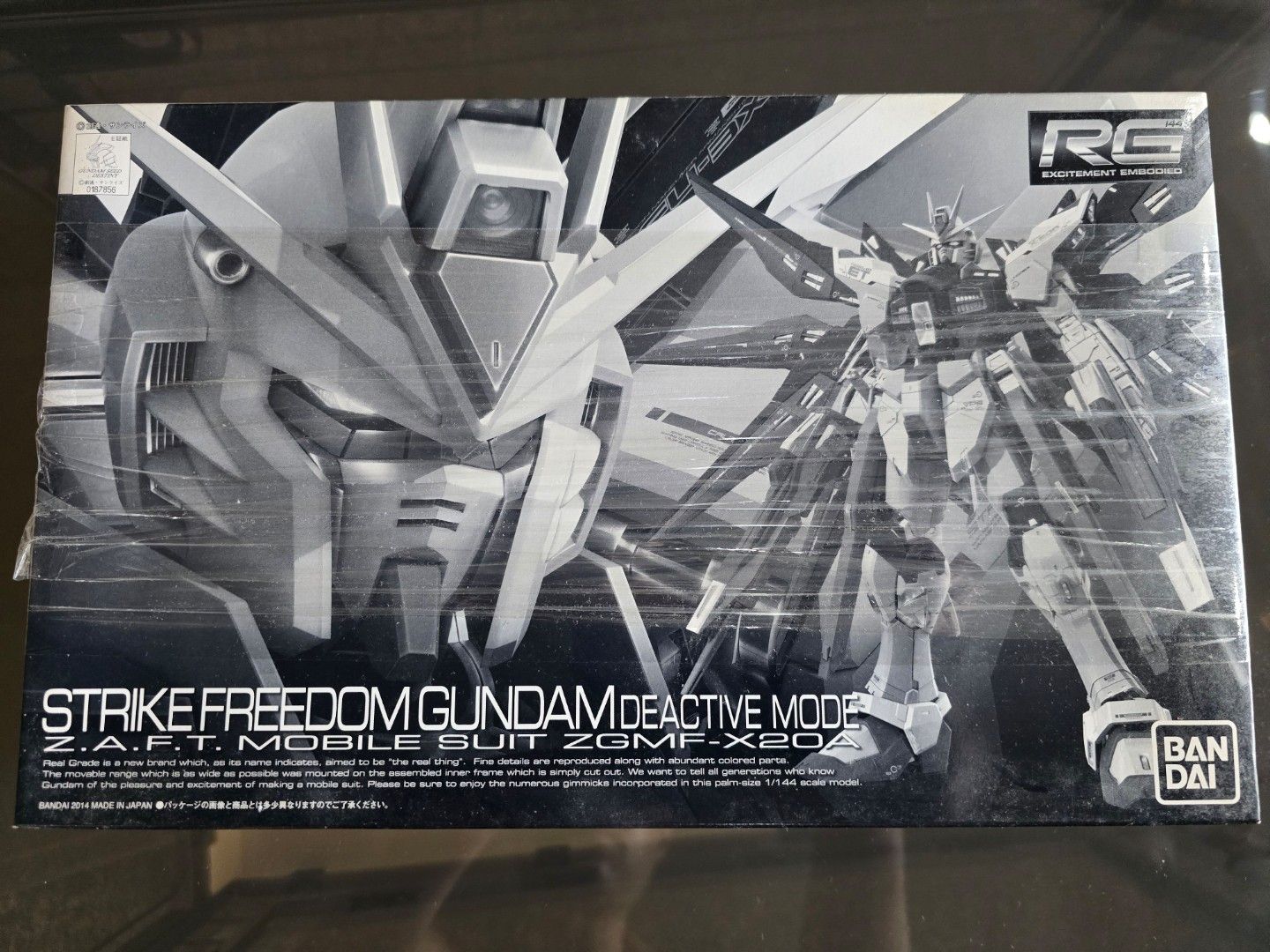 RG Real Grade Bandai Gundam Model Kits Assorted ( Strike Freedom Deactive left ONLY ) (Category: Gundam Model Kits) located in Singapore. Submitted by jaydubvue (Listing ID 1227551309, Image 1). Description: 100% authentic kits, selling from my personal collection. All brand new, but boxes may have some shelf wear so please don't expect perfect condition - more suitable for those who want to open up and build. All going for $30 each unless otherw